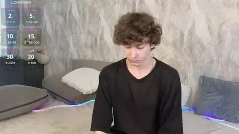 Snapshot of liam_wins chatting on July 1, 3:08 am liam_wins online show from July 1, 3:08 am
