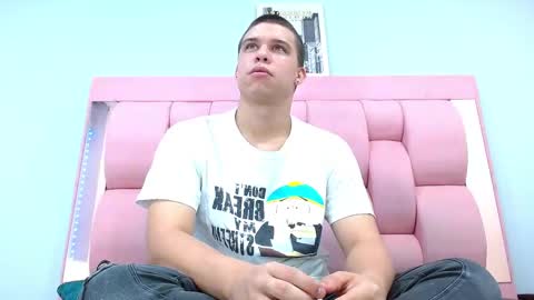 liam_york online show from November 18, 12:31 pm