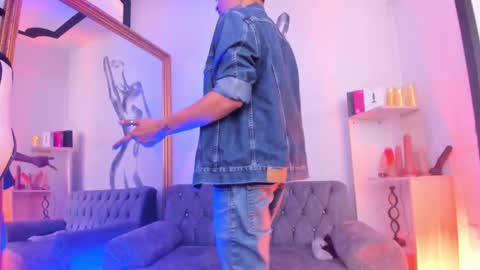 LiamDeep online show from March 13, 9:10 pm