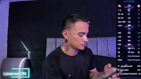 Snapshot of liamdeep_ chatting on June 4, 8:59 pm LiamDeep online show from June 4, 8:59 pm