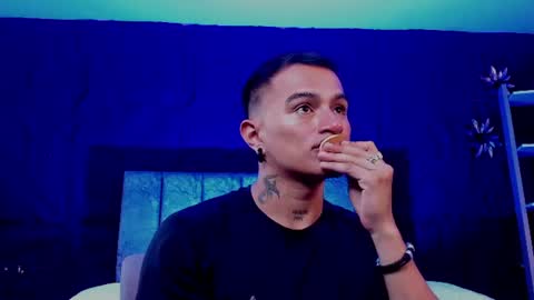 Snapshot of liamdeep_ chatting on June 14, 4:20 pm LiamDeep online show from June 14, 4:20 pm