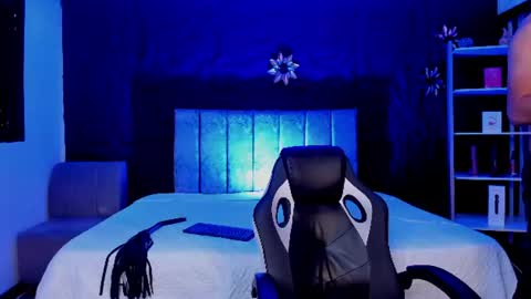 Snapshot of liamdeep_ chatting on June 15, 8:22 pm LiamDeep online show from June 15, 8:22 pm