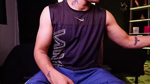 Snapshot of liamdeep_ chatting on July 9, 11:31 pm LiamDeep online show from July 9, 11:31 pm