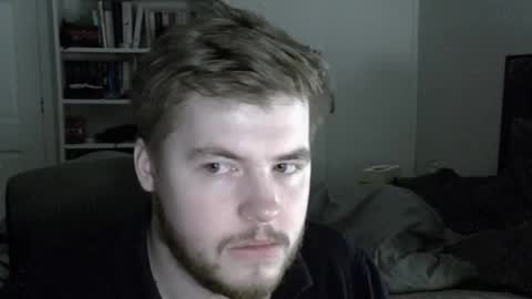 Snapshot of liamfoxx chatting on February 16, 1:35 am Liam Fox online show from February 16, 1:35 am