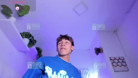 liaml_18_ online show from November 20, 9:25 pm