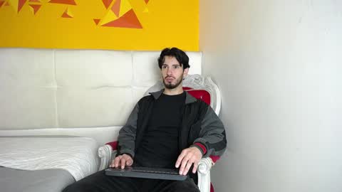 LiamLuxe online show from January 6, 12:13 pm