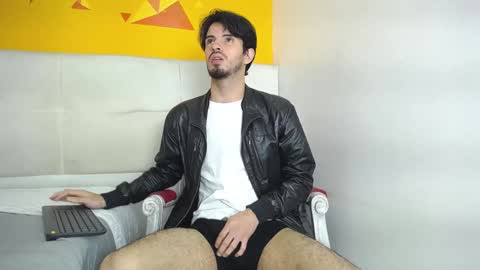 LiamLuxe online show from January 17, 3:43 pm