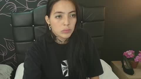 Snapshot of liamonroee_ chatting on December 15, 11:47 am L I A M O N R O E online show from December 15, 11:47 am