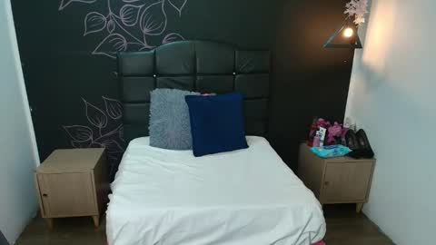 Snapshot of liamonroee_ chatting on January 11, 11:59 am L I A M O N R O E online show from January 11, 11:59 am