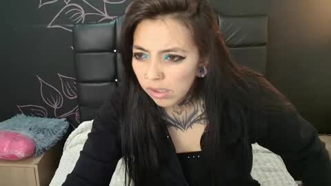 Snapshot of liamonroee_ chatting on January 12, 12:21 pm L I A M O N R O E online show from January 12, 12:21 pm