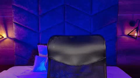 Liam Thunder online show from October 28, 3:10 am