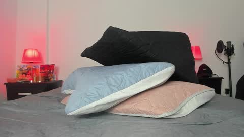 liamtrevor online show from November 9, 4:49 pm