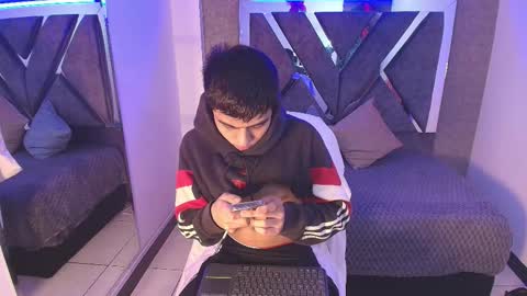 Snapshot of lian_foox chatting on September 14, 5:17 am lian online show from September 14, 5:17 am