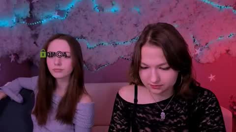 Li online show from March 25, 8:26 pm