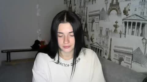 Snapshot of liana_diva chatting on December 24, 1:49 am liana_diva online show from December 24, 1:49 am