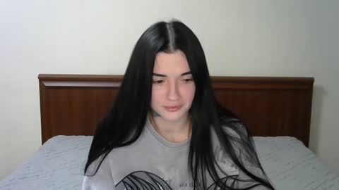 Snapshot of liana_diva chatting on February 23, 7:49 pm liana_diva online show from February 23, 7:49 pm