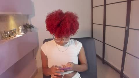 LiannaDixon online show from January 7, 7:49 pm
