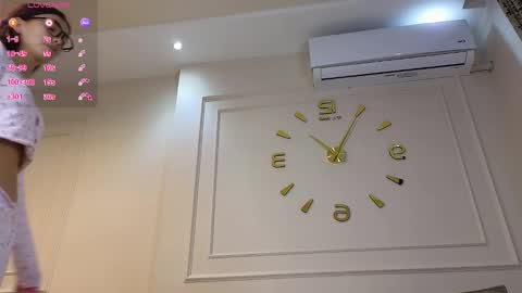 Lian online show from January 15, 3:16 pm