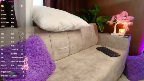 LIA online show from November 21, 1:54 pm