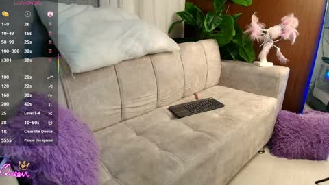 LIA online show from April 1, 11:44 am