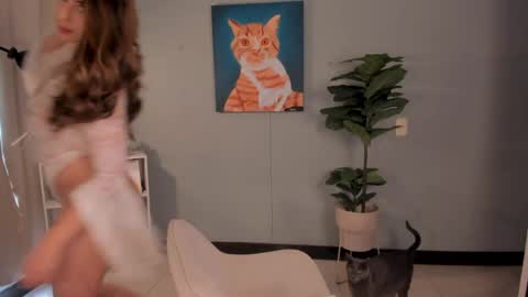 Lia online show from April 1, 1:52 pm