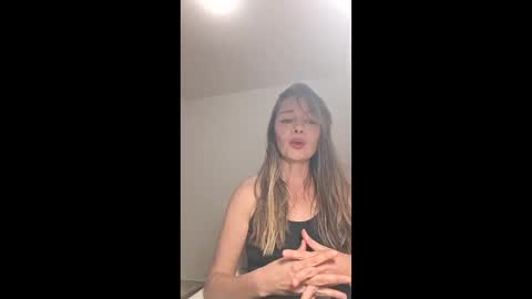 liarysmaag17 online show from May 19, 1:56 am