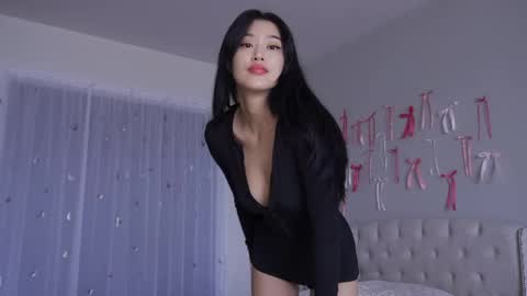 Lia online show from May 17, 2:42 am