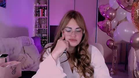 libra_mia online show from October 7, 5:26 am