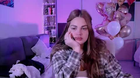 libra_mia online show from October 19, 2:56 am