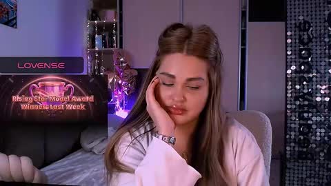 libra_mia online show from December 13, 10:26 pm