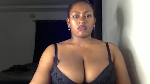Snapshot of lick_my_pussyyy226651 chatting on June 4, 7:09 pm caira online show from June 4, 7:09 pm