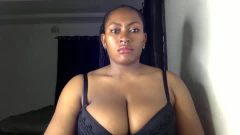 Snapshot of lick_my_pussyyy226651 chatting on June 7, 7:56 am caira online show from June 7, 7:56 am
