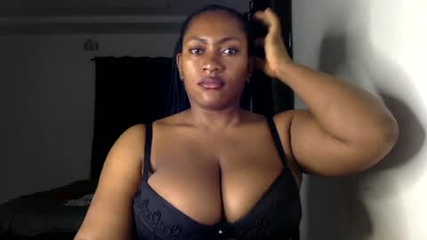 Snapshot of lick_my_pussyyy226651 chatting on June 14, 8:38 am caira online show from June 14, 8:38 am