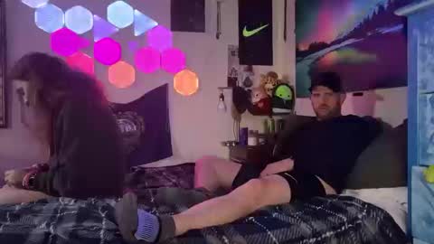 IM A BAD DAWGY WOOF WOOF online show from October 11, 5:00 pm