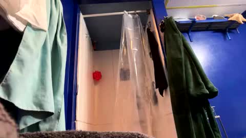 IM A BAD DAWGY WOOF WOOF online show from April 2, 3:37 am