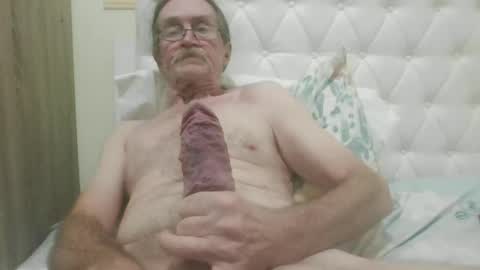 lickittostickit online show from January 9, 7:52 am