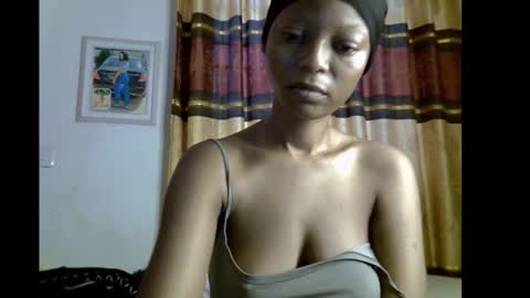 Snapshot of lickmefuckmex chatting on December 17, 8:42 am lickmefuckmex online show from December 17, 8:42 am