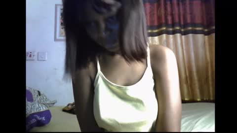 Snapshot of lickmefuckmex chatting on February 19, 7:37 am lickmefuckmex online show from February 19, 7:37 am