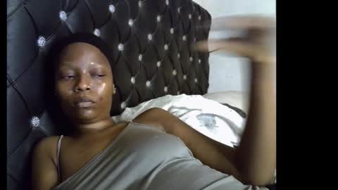 Snapshot of lickmefuckmex chatting on March 6, 10:39 pm lickmefuckmex online show from March 6, 10:39 pm