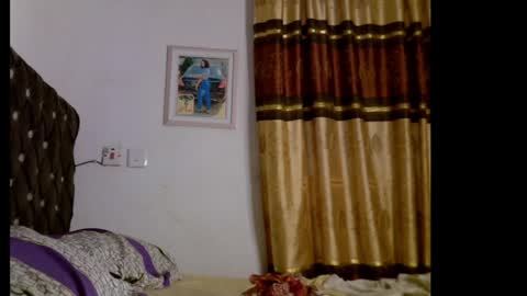 Snapshot of lickmefuckmex chatting on April 1, 5:43 pm lickmefuckmex online show from April 1, 5:43 pm