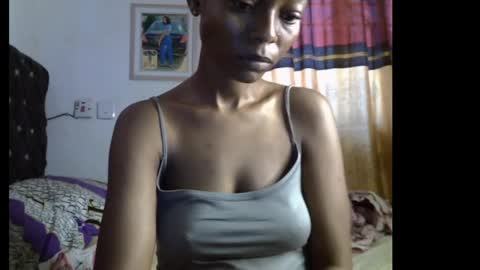 Snapshot of lickmefuckmex chatting on April 12, 9:47 am lickmefuckmex online show from April 12, 9:47 am