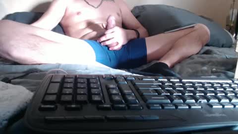 lickurlipz1 online show from February 4, 10:45 pm