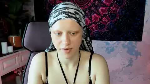 Snapshot of lidadarknet chatting on July 3, 9:05 am Hey My name is Lida online show from July 3, 9:05 am