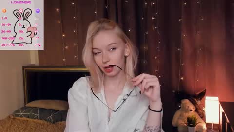 Ann online show from October 16, 7:15 pm