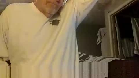 lie2ne online show from November 18, 2:50 am