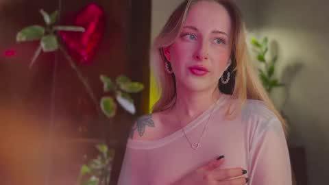 its my birthday today so im offline  but id be so happy if you felt like sending me a birthday love while im away  online show from March 25, 9:10 pm