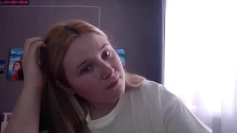 Snapshot of light_lunaa chatting on November 5, 7:08 am light_lunaa online show from November 5, 7:08 am