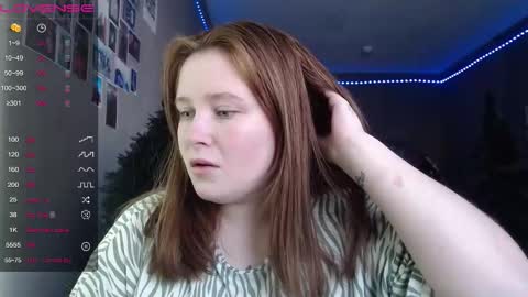 Snapshot of light_lunaa chatting on January 15, 9:25 am light_lunaa online show from January 15, 9:25 am