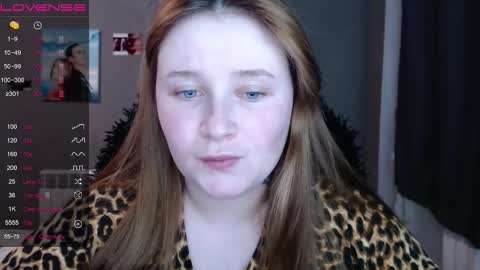 Snapshot of light_lunaa chatting on March 15, 3:07 pm light_lunaa online show from March 15, 3:07 pm