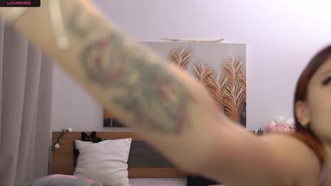 Melissa online show from September 25, 7:23 am